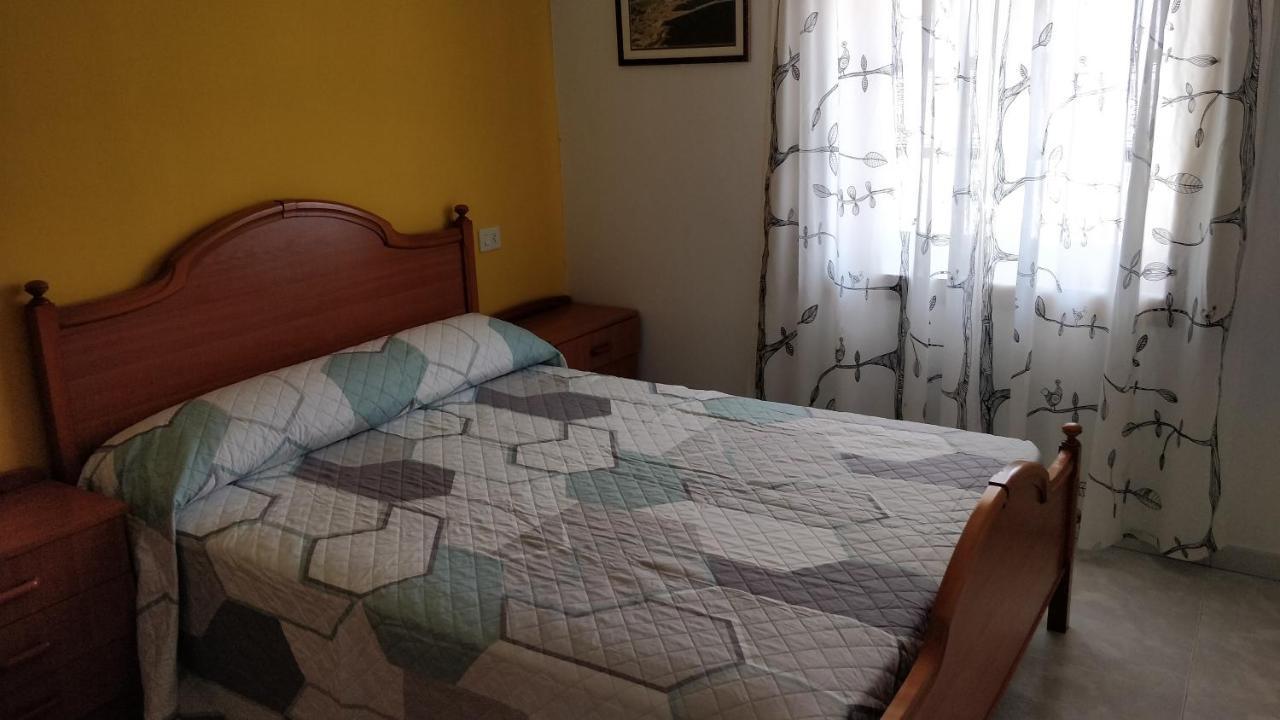 הוילה פיניסטרה Casa Familiar Con Barbacoa מראה חיצוני תמונה