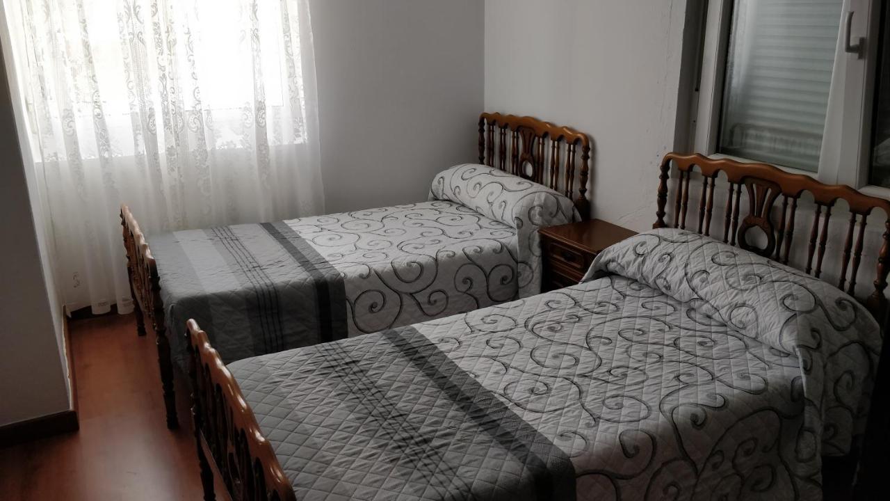 הוילה פיניסטרה Casa Familiar Con Barbacoa מראה חיצוני תמונה