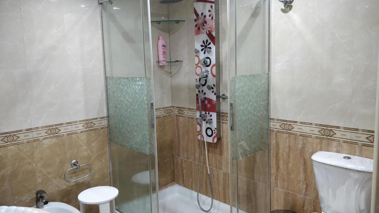 הוילה פיניסטרה Casa Familiar Con Barbacoa מראה חיצוני תמונה